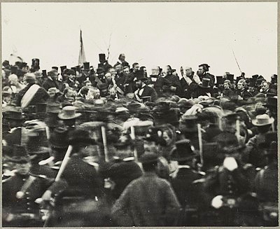 400px-Lincolnatgettysburg.lite